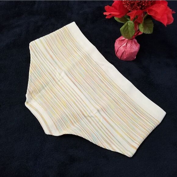 LARGE Victoria's Secret Beige Hiphugger Panty - Picture 2 of 4